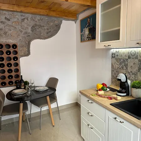 Volos Karmen With Roof Terrace, Sea View, Free Private Parking *