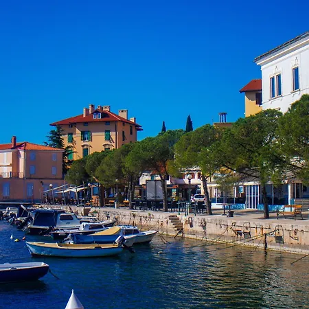 公寓 Volos Karmen With Roof Terrace, Sea View, Free Private Parking 奥帕提亚