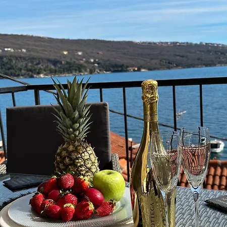 アパート Volos Karmen With Roof Terrace, Sea View, Free Private Parking オパティヤ