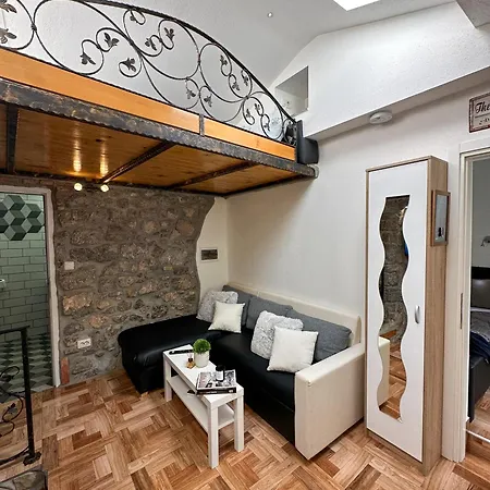 Volos Karmen With Roof Terrace, Sea View, Free Private Parking 公寓