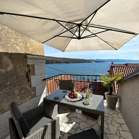 Volos Karmen With Roof Terrace, Sea View, Free Private Parking