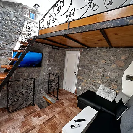 Volos Karmen With Roof Terrace, Sea View, Free Private Parking דירה *