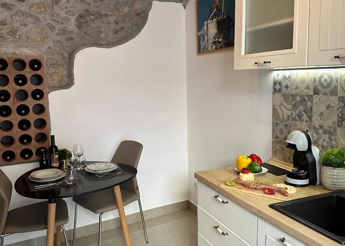 Volos Karmen With Roof Terrace, Sea View, Free Private Parking *