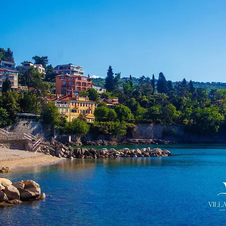 Volos Karmen With Roof Terrace, Sea View, Free Private Parking Apartmán