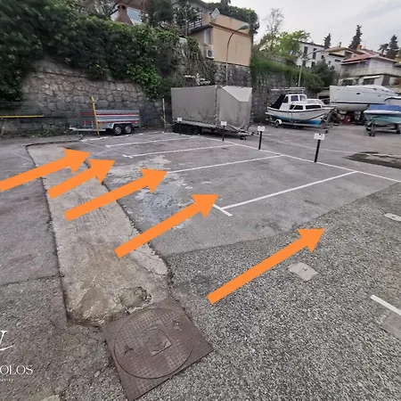 Volos Karmen With Roof Terrace, Sea View, Free Private Parking Apartmán