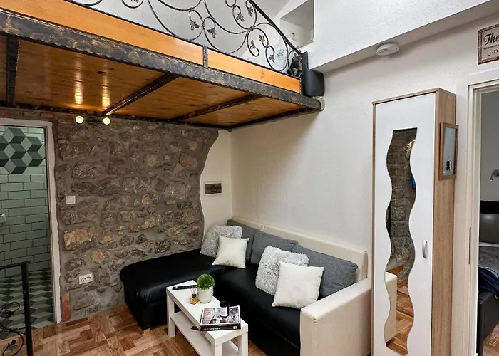 Volos Karmen With Roof Terrace, Sea View, Free Private Parking Apartmán